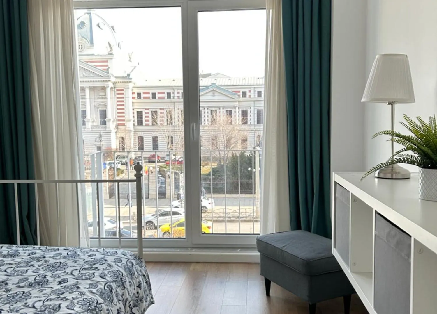 Bohemian Central Flat Bucharest Apartment